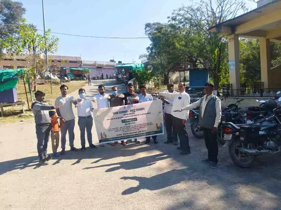 Extensive cleanliness and public awareness program organized in Dungla block