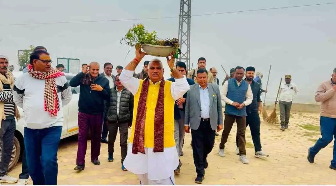 Message of cleanliness from Poonchri, the land of faith: Message of cleanliness from Poonchri, the land of faith: