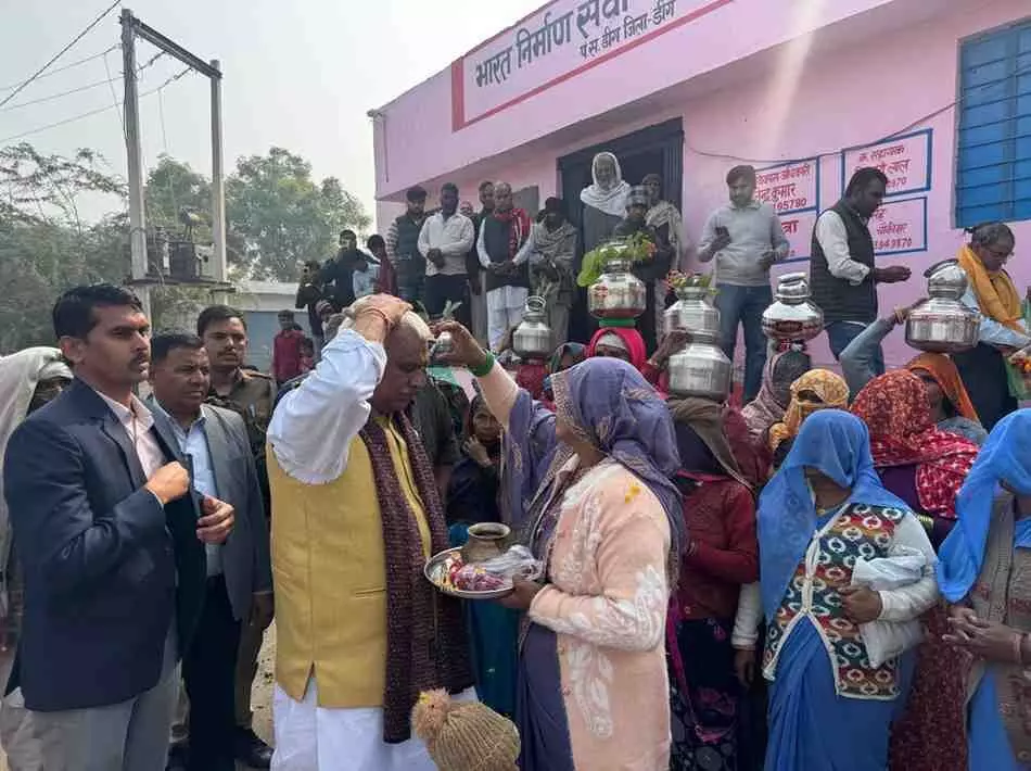 नगर का नाम ‘बृजनगर’ होने पर उमड़ा जनसैलाब, कृष्ण वाटिका में गूंजा सम्मान का स्वर नगर का नाम ‘बृजनगर’ होने पर उमड़ा जनसैलाब, कृष्ण वाटिका में गूंजा सम्मान का स्वर