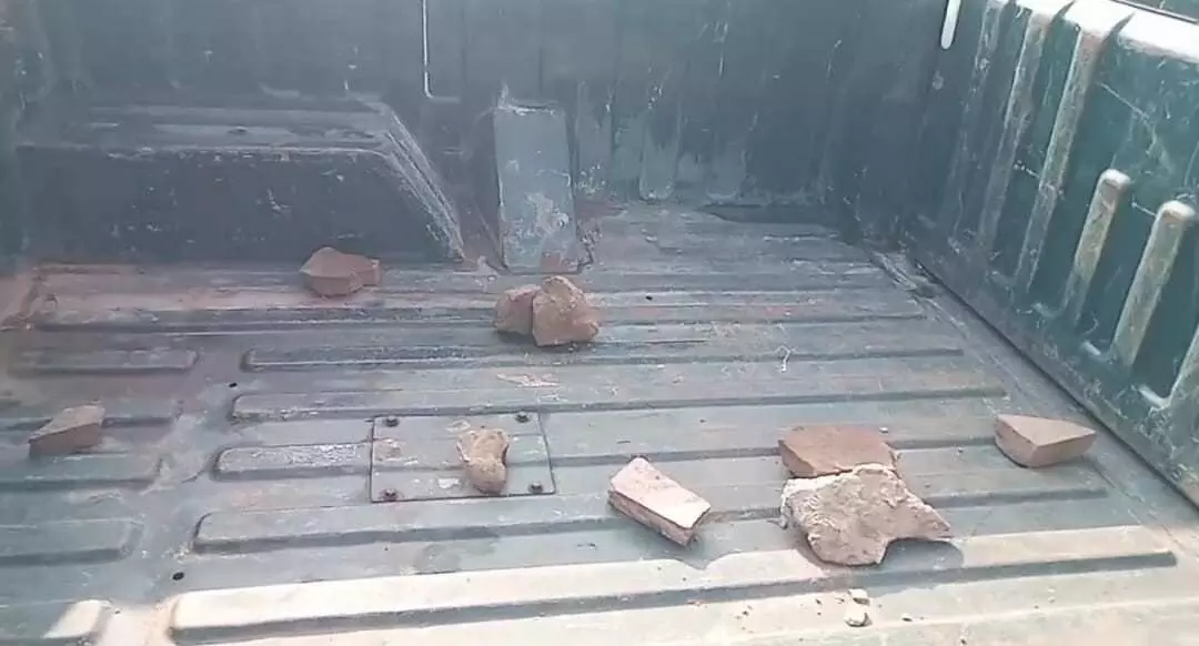 Forest department personnel pelted with stones at the culvert in Kot village, Forest department personnel pelted with stones at the culvert in Kot village,