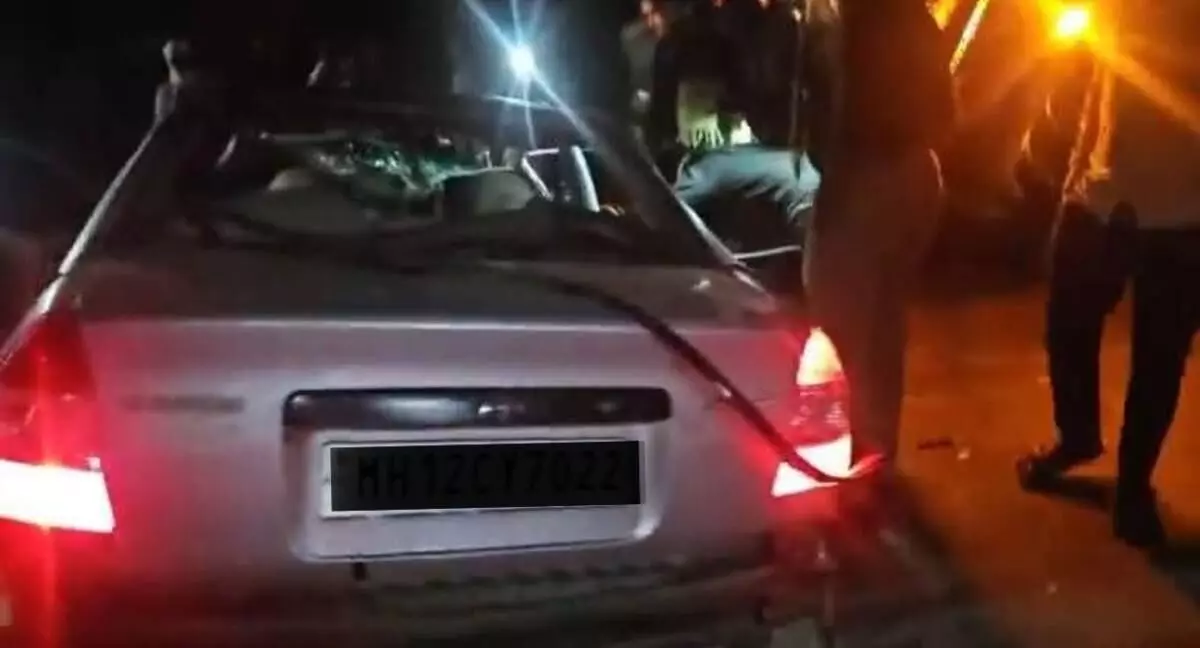 Horrific road accident: Scorpio-Swift collision on Latur-Ambajogai highway, three killed on the spot, four seriously injured Horrific road accident: Scorpio-Swift collision on Latur-Ambajogai highway, three killed on the spot, four seriously injured