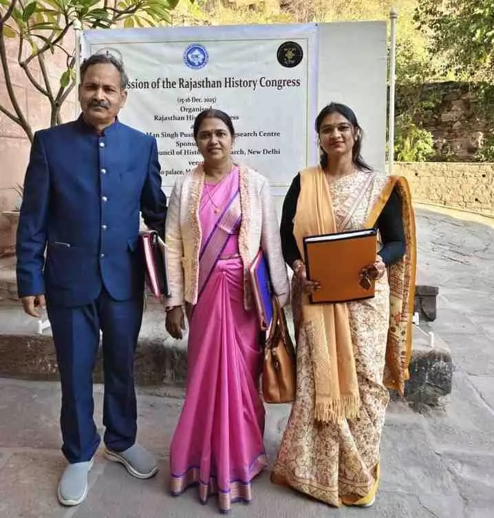 Dr. Hemlata Vaishnav presented her research