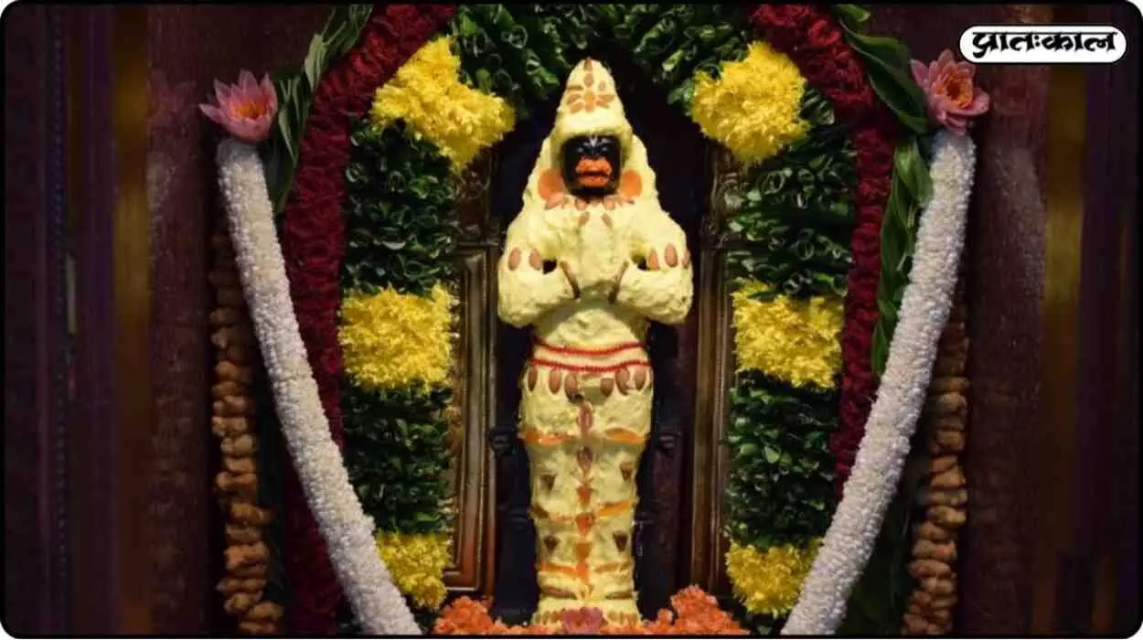 How and why did Lord Shiva incarnate as a monkey? Learn this special story on Hanuman Jayanti. How and why did Lord Shiva incarnate as a monkey? Learn this special story on Hanuman Jayanti.