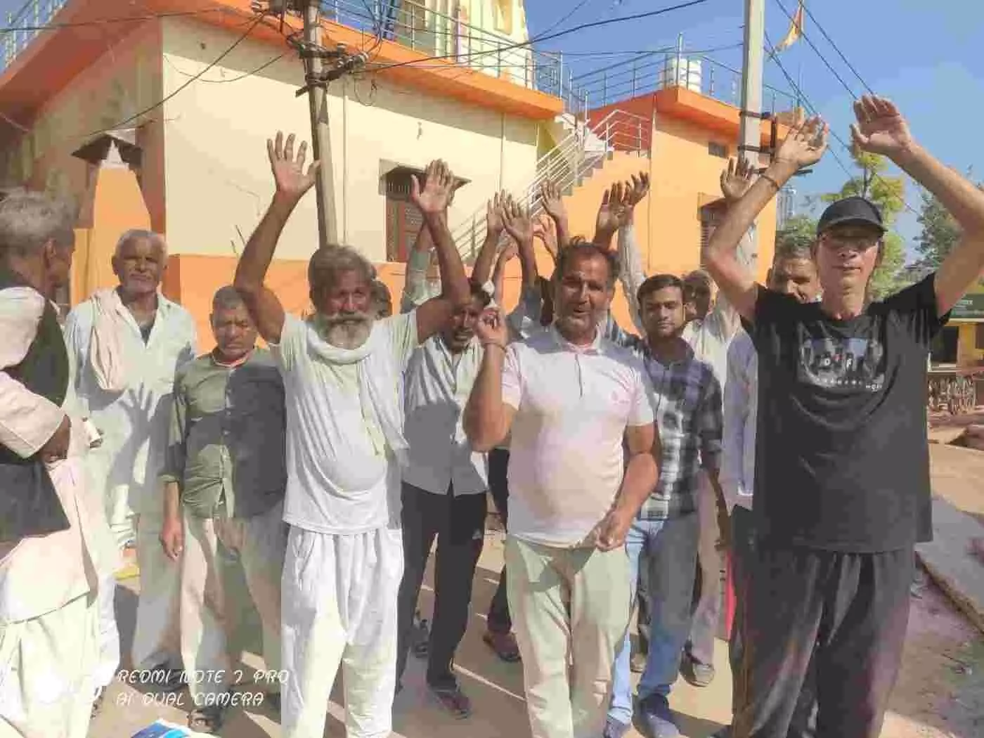 Polling station shifted to Chaunkarwada Kalan in Bhusavar; Polling station shifted to Chaunkarwada Kalan in Bhusavar;