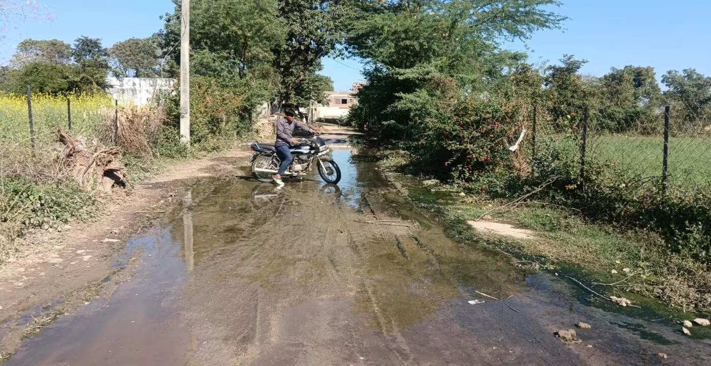 Waterlogging and mud on the Kheroda railway station road has caused hardship to the public.