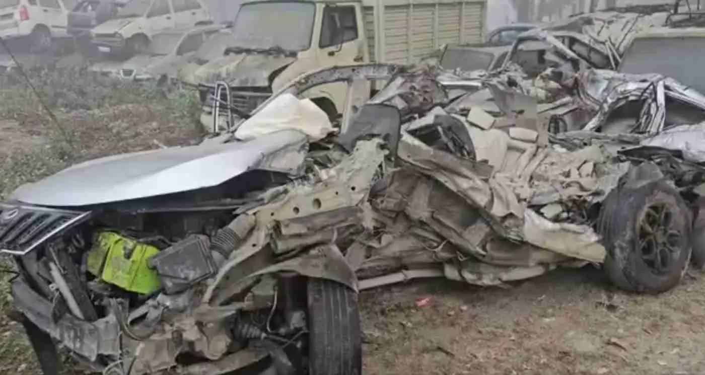Horrific road accident on Rishikesh-Haridwar road, high speed took away four lives Horrific road accident on Rishikesh-Haridwar road, high speed took away four lives