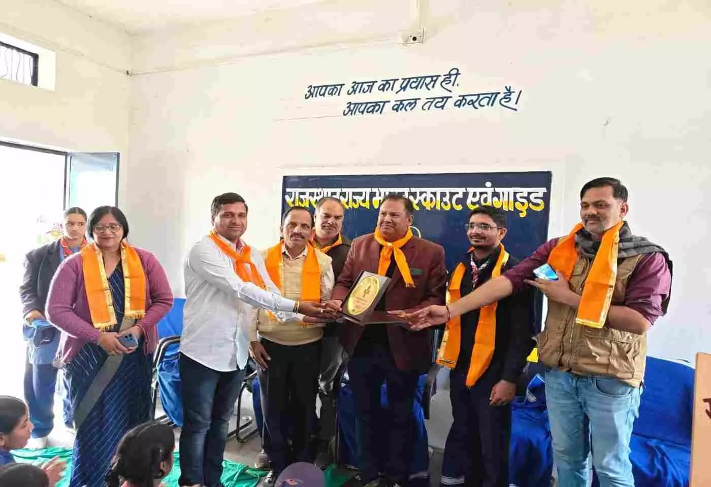 Chief District Education Officer Rameshwar Baldi gave the message of philanthropy
