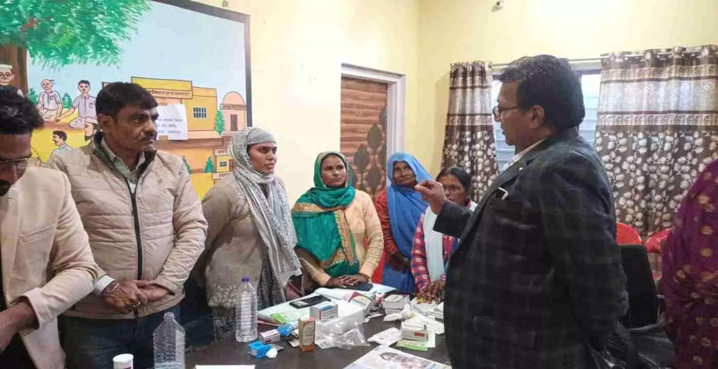 CMHO conducts surprise inspection of health camps at Katkad and Sri Mahavirji CMHO conducts surprise inspection of health camps at Katkad and Sri Mahavirji