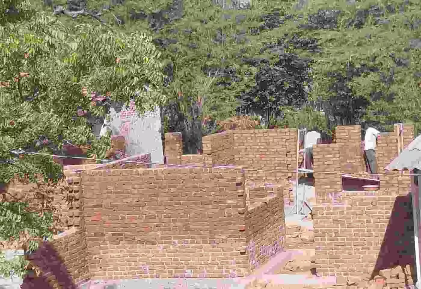 Encroachment on government road in Savaniya village, villagers worried Encroachment on government road in Savaniya village, villagers worried