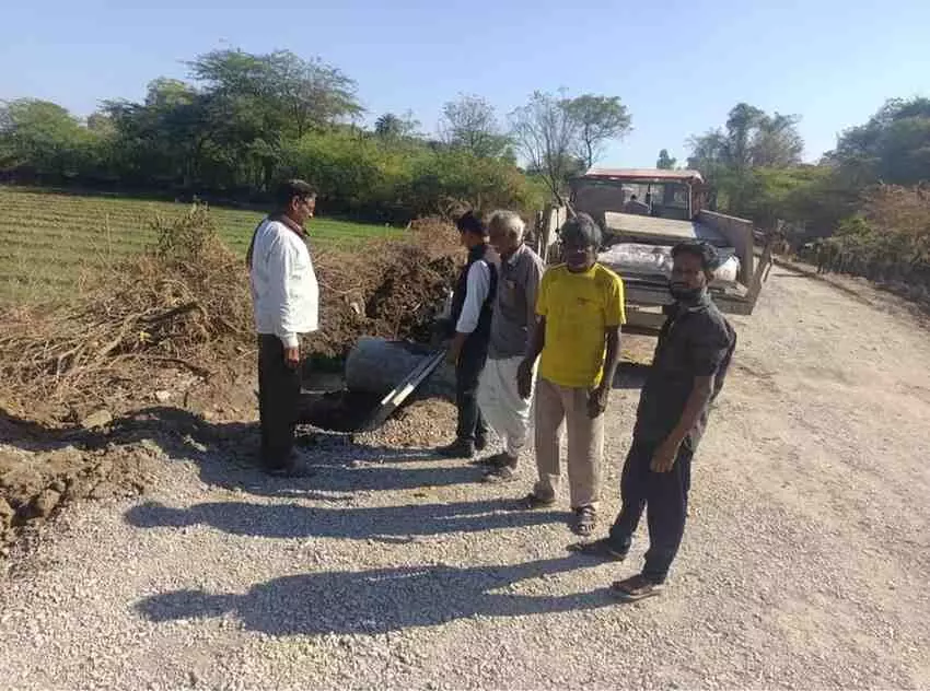 LA Arjun Lal Jinagar provided relief LA Arjun Lal Jinagar provided relief