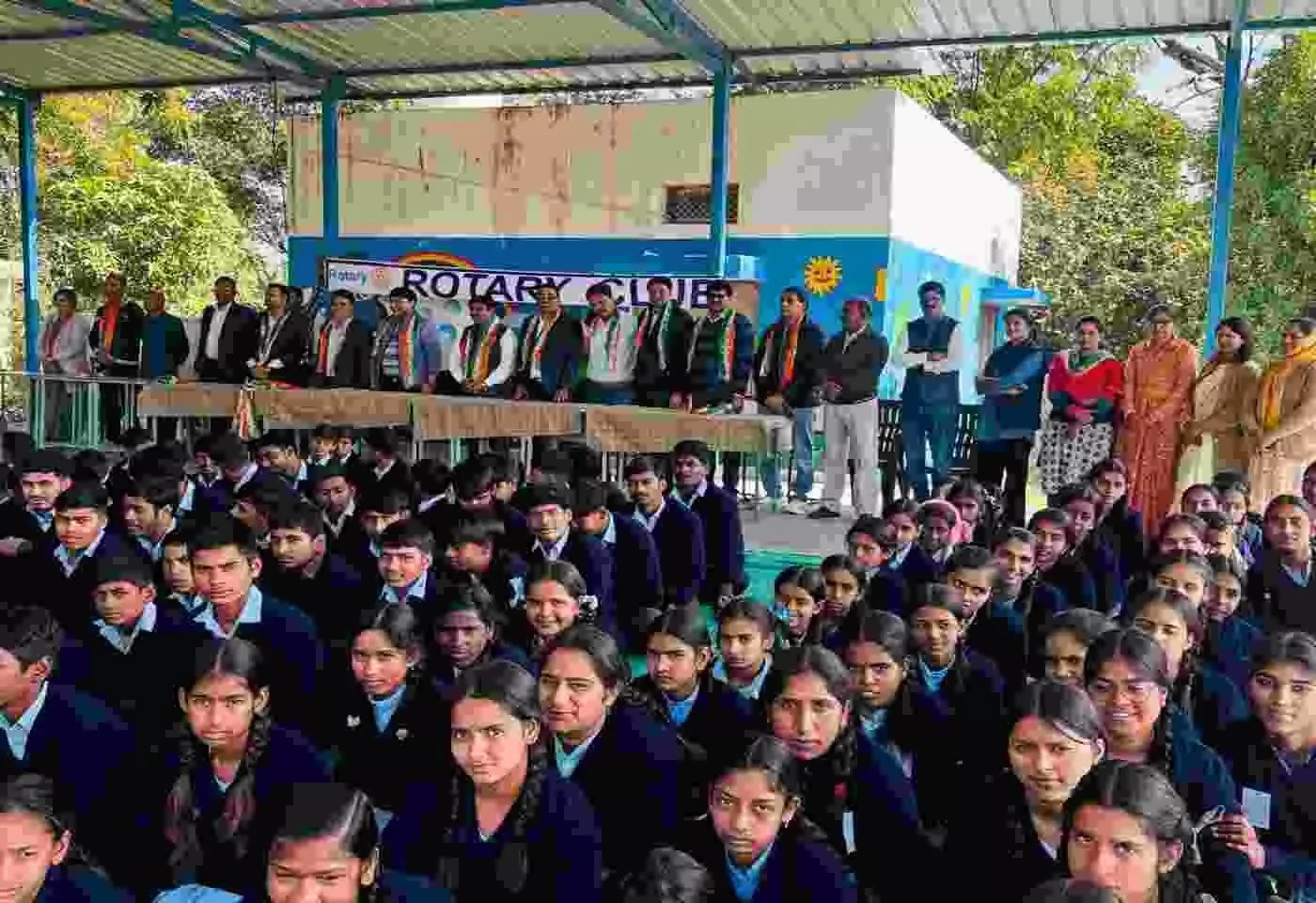 Rotary Club distributed 150 sweaters to children in Bilia School Rotary Club distributed 150 sweaters to children in Bilia School