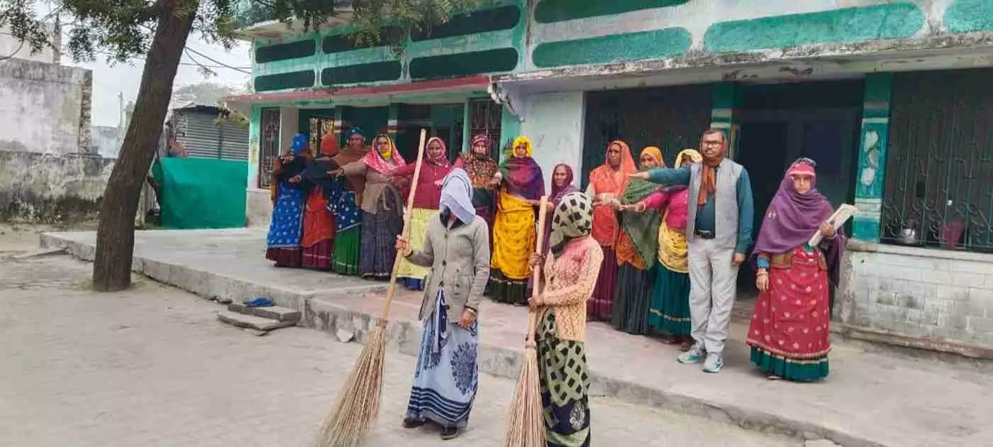Rajivika groups took charge of cleanliness in Malarna Dungar. Rajivika groups took charge of cleanliness in Malarna Dungar.