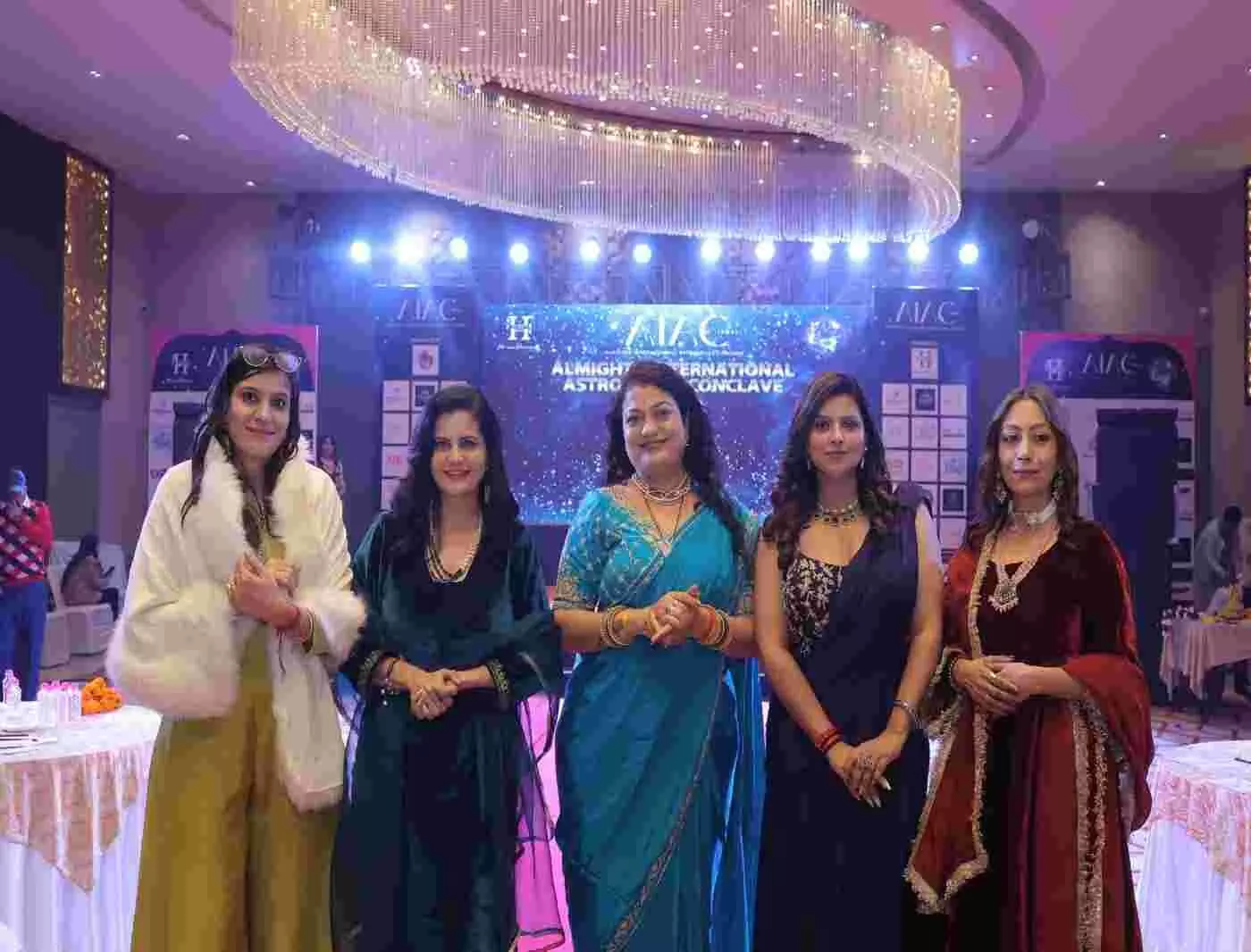 The “Glittering Zodiac” fashion show at AIAC Season 2 presented a wonderful blend of stars and colours. The “Glittering Zodiac” fashion show at AIAC Season 2 presented a wonderful blend of stars and colours.