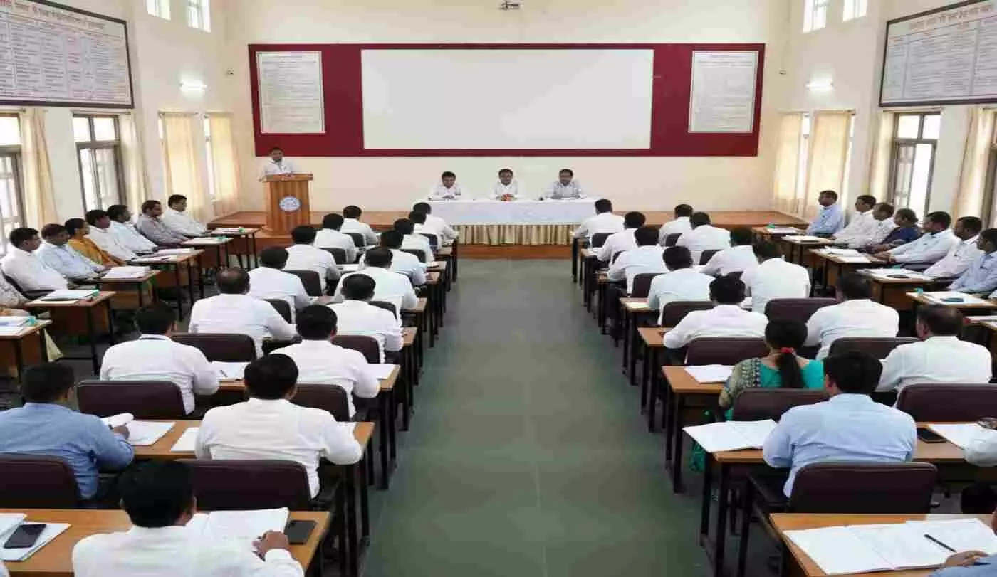 Block performance review meeting will be held in Mavli on Tuesday Block performance review meeting will be held in Mavli on Tuesday