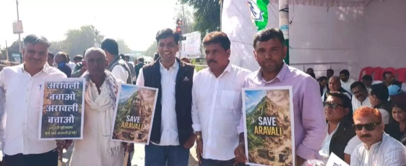 the district headquarters, expressed opposition to Mahatma Gandhi Employment Scheme and Aravali conservation the district headquarters, expressed opposition to Mahatma Gandhi Employment Scheme and Aravali conservation