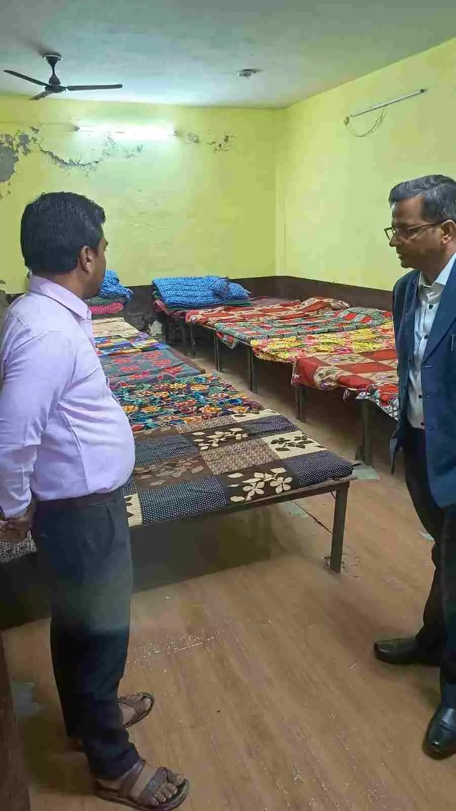 Akhilesh Kalyan conducted a surprise inspection of the shelters in Gangapur City and found several serious deficiencies in the arrangements.