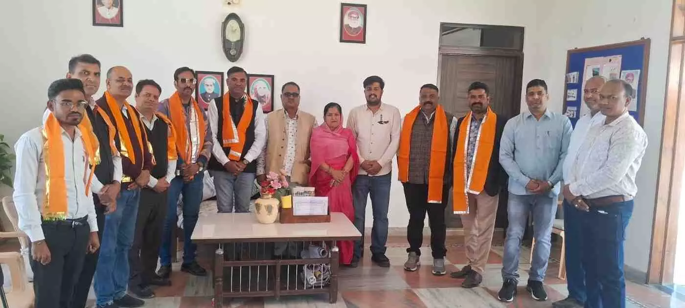 Grand welcome to the new executive of Bar Association Amet at Veer Patta Public School