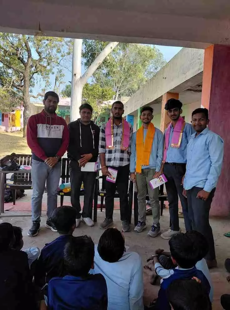 A confluence of creativity and nationalism on Veer Bal Diwas at Mahatma Gandhi Government School, Lasadia