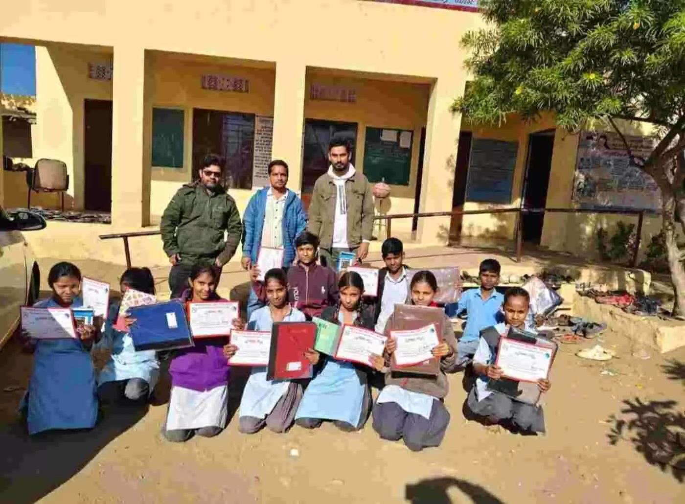 राष्ट्रीय तंबाकू नियंत्रण कार्यक्रम के अंतर्गत मानक देह विद्यालय में निबंध और चित्रकला प्रतियोगिताओं का आयोजन किया गया। राष्ट्रीय तंबाकू नियंत्रण कार्यक्रम के अंतर्गत मानक देह विद्यालय में निबंध और चित्रकला प्रतियोगिताओं का आयोजन किया गया।