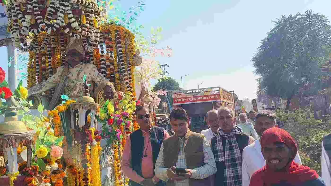 बयाना में महाराजा सूरजमल बलिदान दिवस पर जाट समाज की भव्य शोभायात्रा बयाना में महाराजा सूरजमल बलिदान दिवस पर जाट समाज की भव्य शोभायात्रा