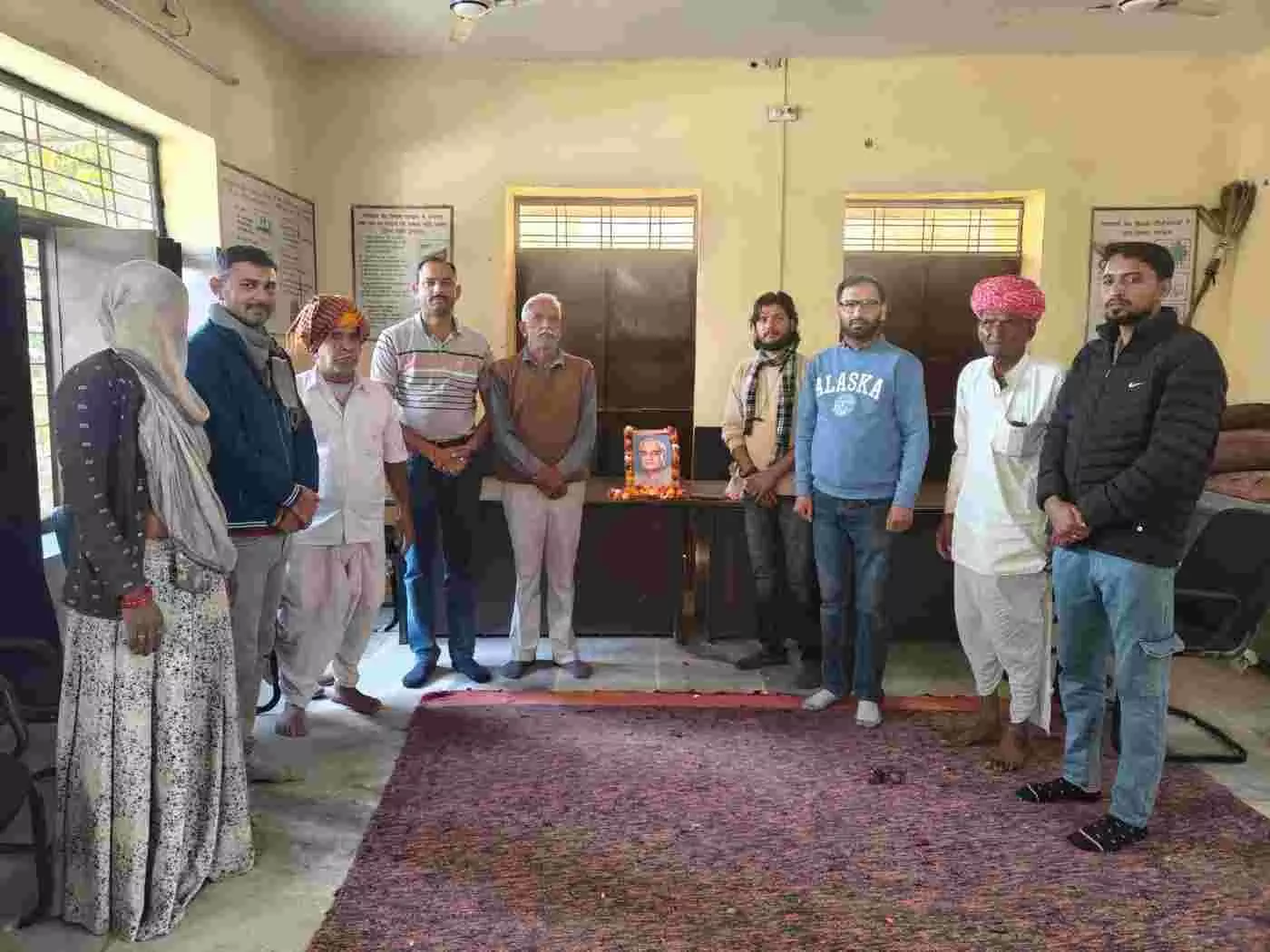 आईडाणा में भारत रत्न अटल बिहारी वाजपेयी को श्रद्धांजलि, आईडाणा में भारत रत्न अटल बिहारी वाजपेयी को श्रद्धांजलि,