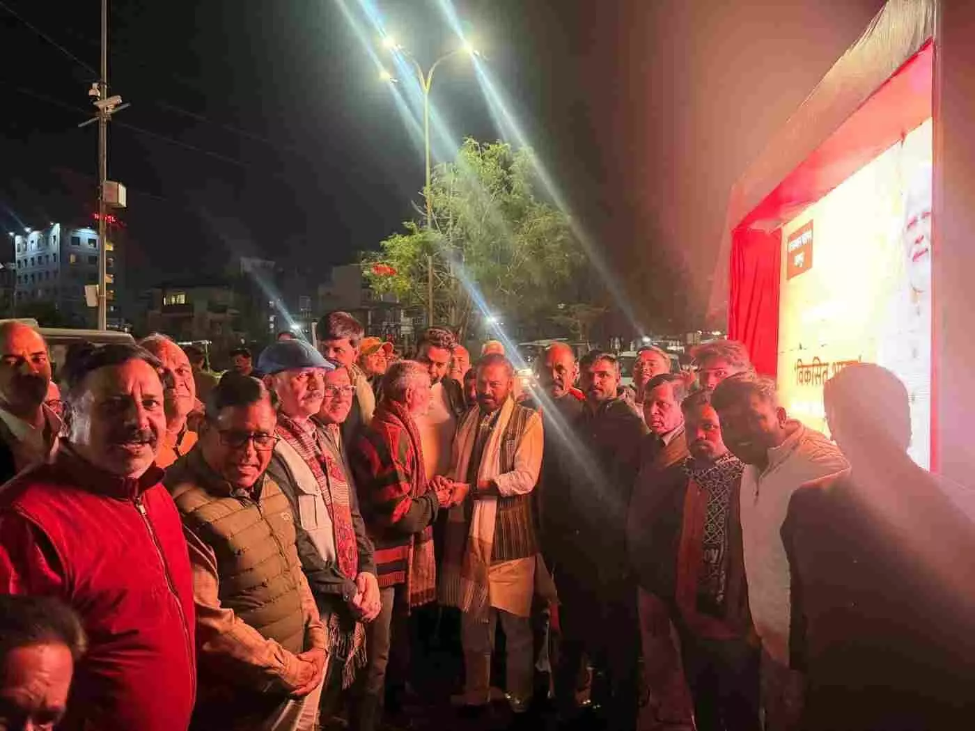 आरकेपुरम् से रवाना हुआ “विकसित राजस्थान रथ”, जनता तक पहुँचानें सरकार की उपलब्धियों का संदेश
