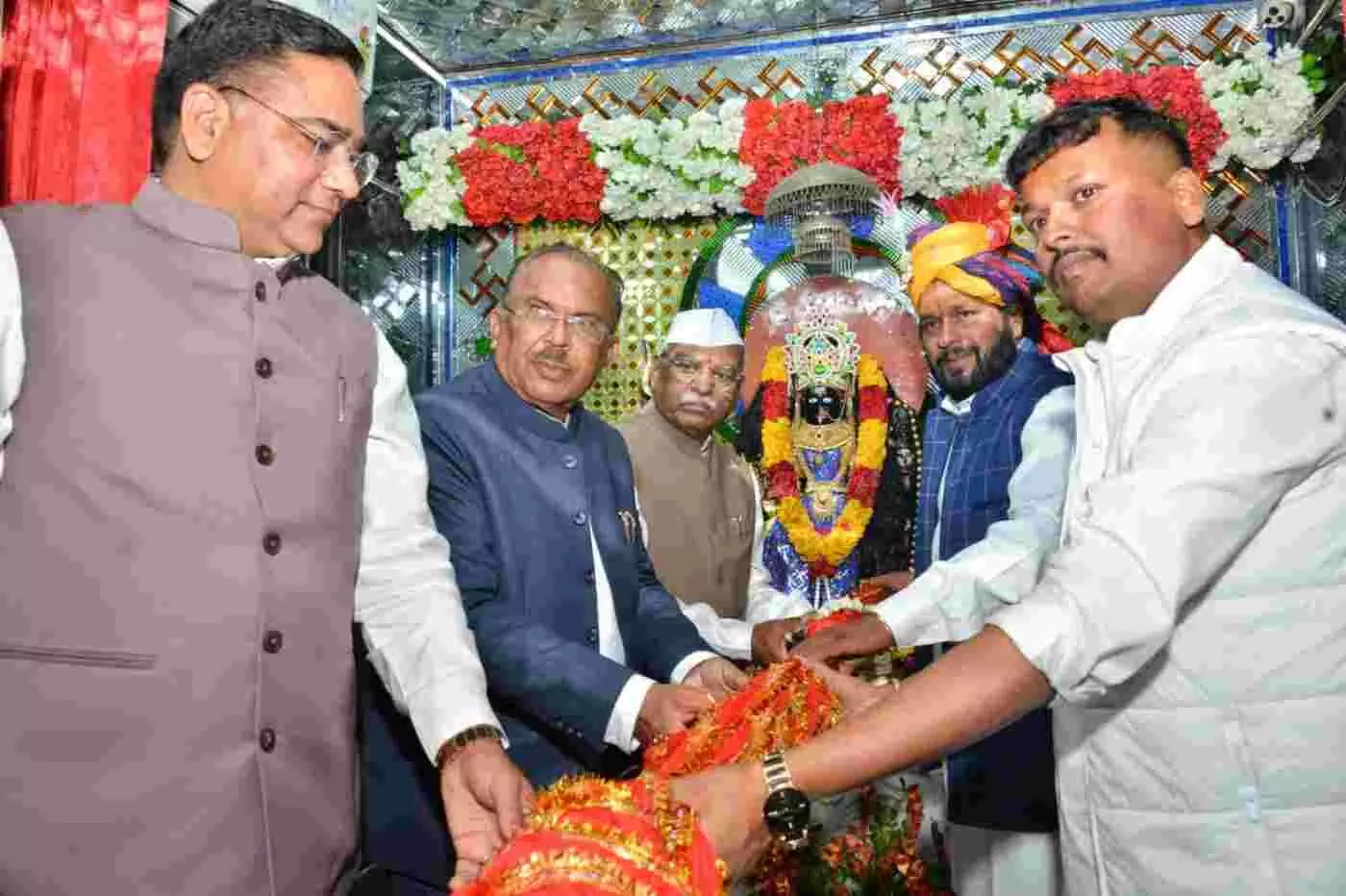 राज्यपाल श्री हरिभाऊ बागडे ने राजगढ़ भैरव धाम में किया भव्य पूजा-अर्चना, राज्य के सुख-समृद्धि की कामना
