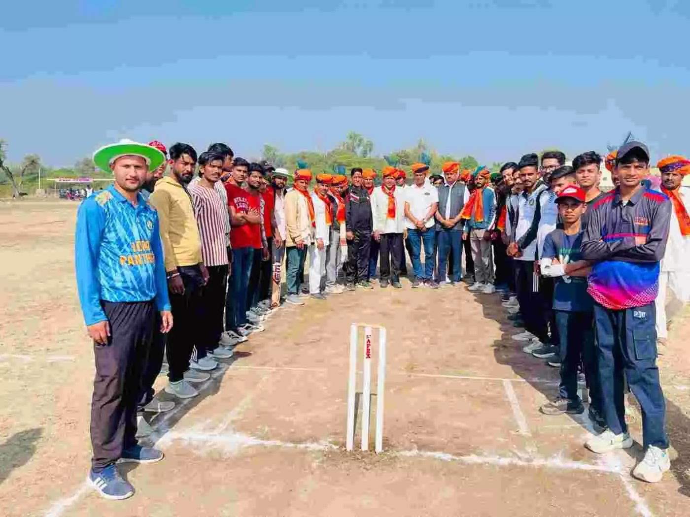 डूंगला में अखिल खारोल खारवाल समाज की 15वीं क्रिकेट प्रतियोगिता का भव्य शुभारंभ डूंगला में अखिल खारोल खारवाल समाज की 15वीं क्रिकेट प्रतियोगिता का भव्य शुभारंभ