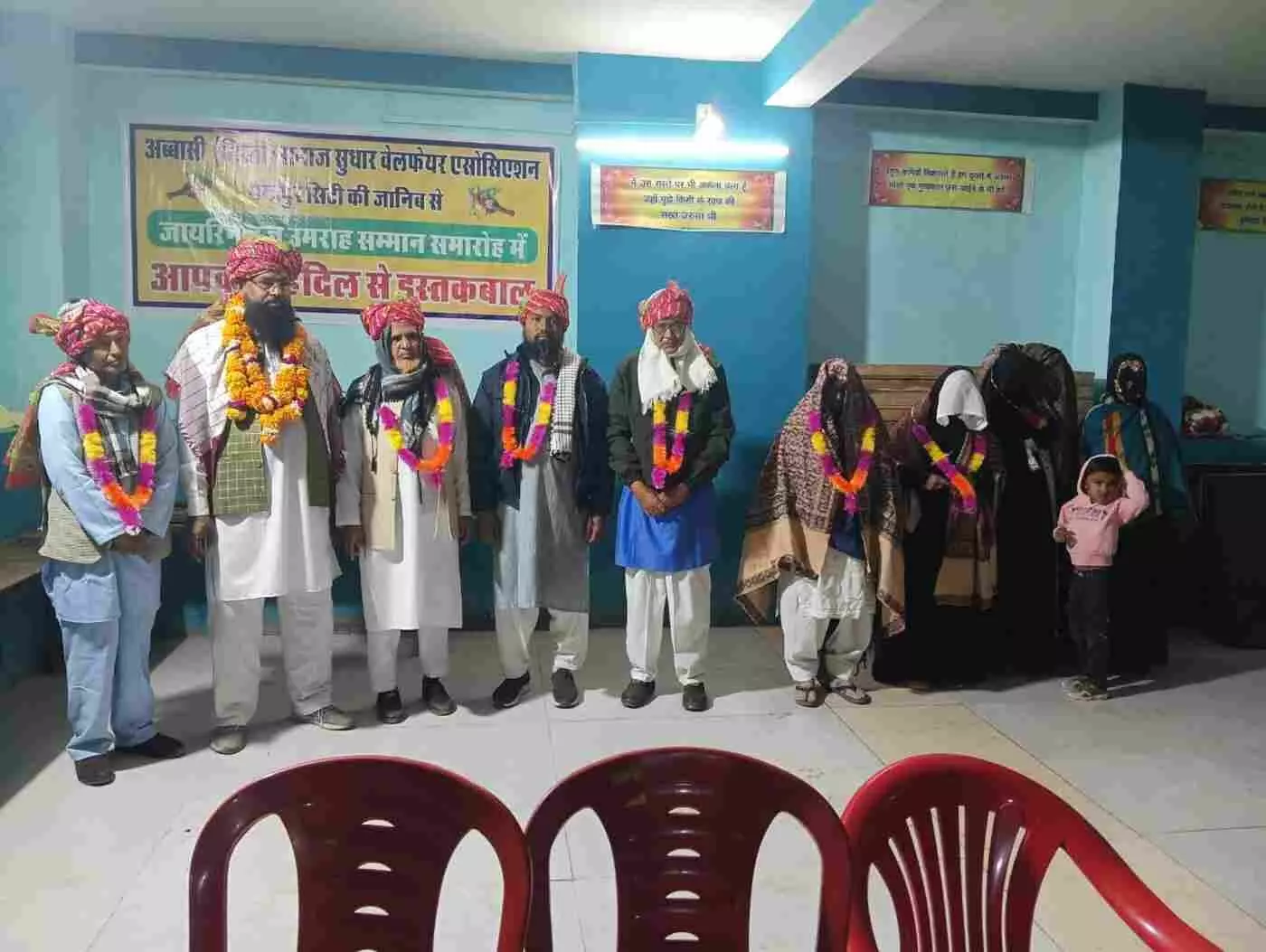 अलीगंज में हज व उमराह से लौटे जायरीनों का अब्बासी समाज ने भव्य स्वागत किया