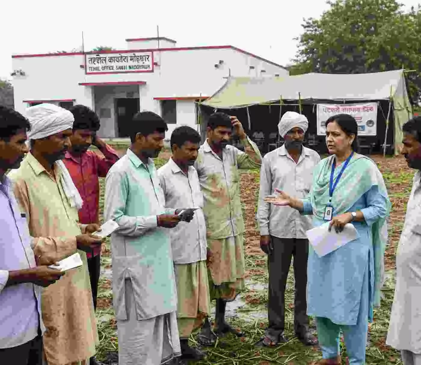 सवाई माधोपुर में अतिवृष्टि प्रभावित किसानों के मुआवजे की प्रक्रिया में तेजी, सवाई माधोपुर में अतिवृष्टि प्रभावित किसानों के मुआवजे की प्रक्रिया में तेजी,