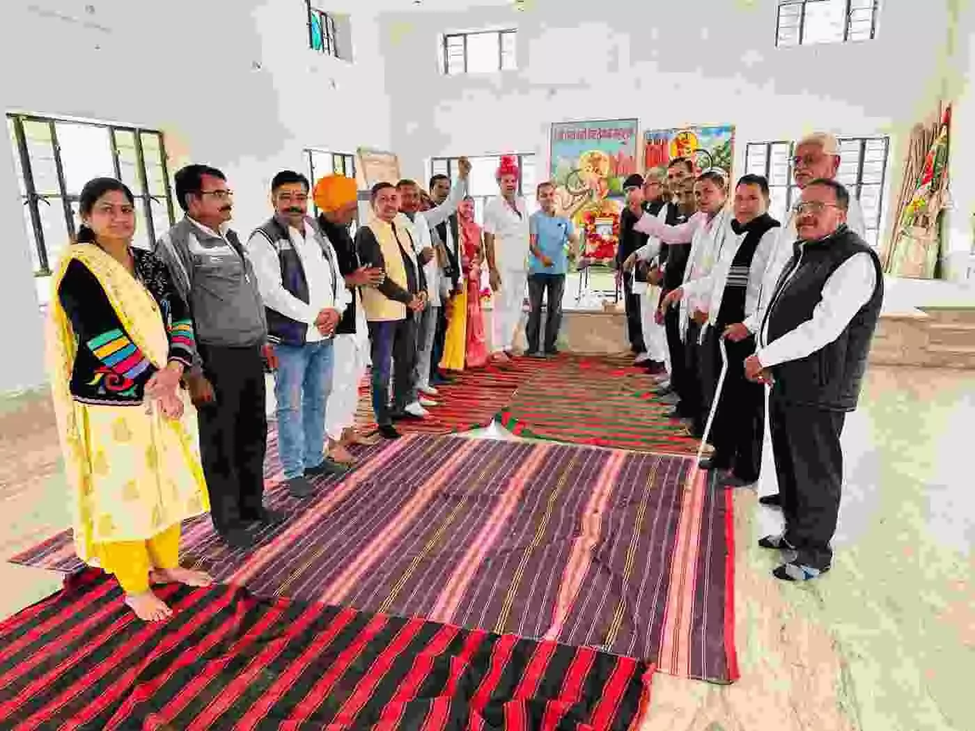 चित्तौड़गढ़ में महाराजा सूरजमल बलिदान दिवस पर श्रद्धांजलि कार्यक्रम आयोजित चित्तौड़गढ़ में महाराजा सूरजमल बलिदान दिवस पर श्रद्धांजलि कार्यक्रम आयोजित