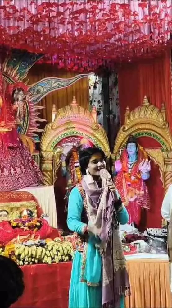 दिल्ली में गूंजी भक्ति की स्वर लहरियां, शक्ति दुबे ने भजन संध्या में बांधा समा दिल्ली में गूंजी भक्ति की स्वर लहरियां, शक्ति दुबे ने भजन संध्या में बांधा समा