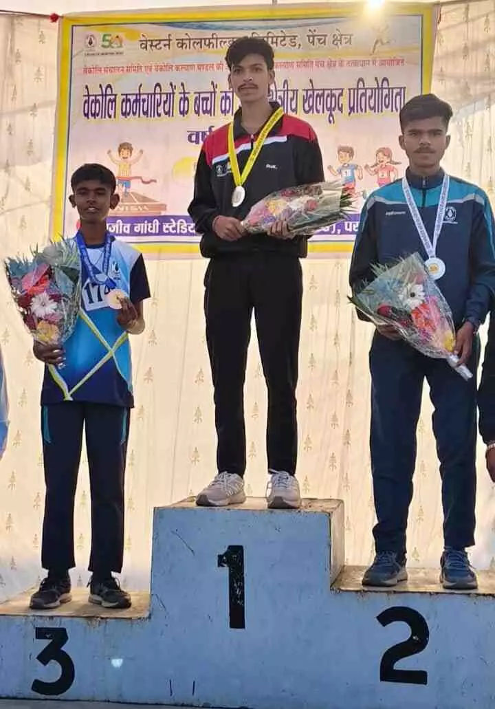 भद्रावती | लोकमान्य विद्यालय के हिमांशु सैताने ने 1500 मीटर दौड़ में रचा सफलता का नया अध्याय भद्रावती | लोकमान्य विद्यालय के हिमांशु सैताने ने 1500 मीटर दौड़ में रचा सफलता का नया अध्याय