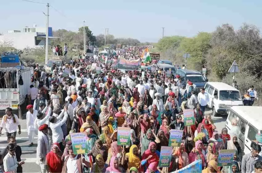 भीलवाड़ा में अरावली बचाओ जन-जागरण पदयात्रा, कांग्रेस ने किया आमजन को जागरूक