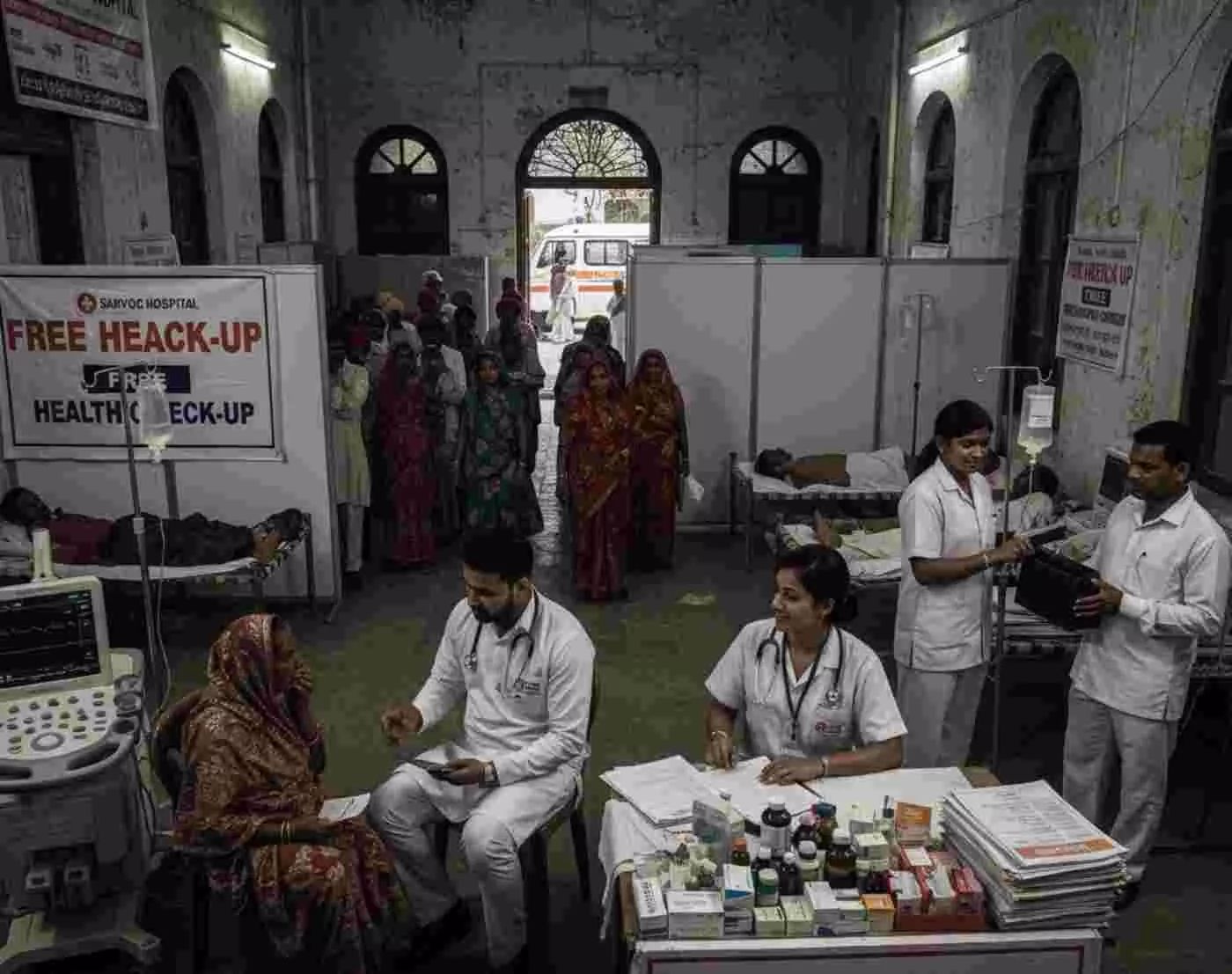 झालावाड़: सरकारी स्वास्थ्य योजनाओं पर निजी अस्पतालों का बड़ा डाका झालावाड़: सरकारी स्वास्थ्य योजनाओं पर निजी अस्पतालों का बड़ा डाका