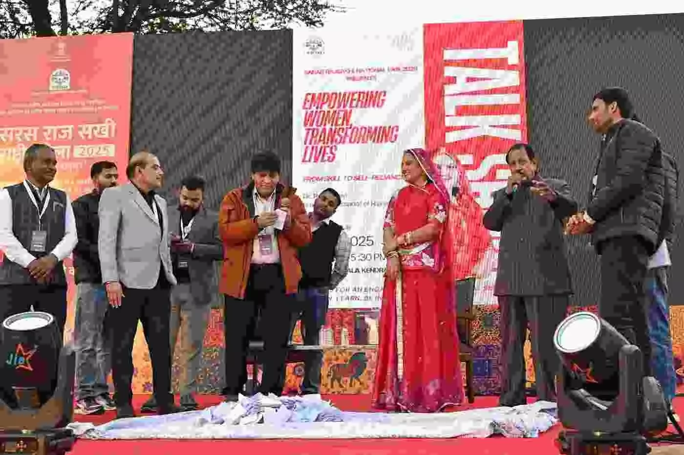 जयपुर में मेले की रौनक चरम पर: एक ही छत के नीचे देशभर के स्वाद, जयपुर में मेले की रौनक चरम पर: एक ही छत के नीचे देशभर के स्वाद,