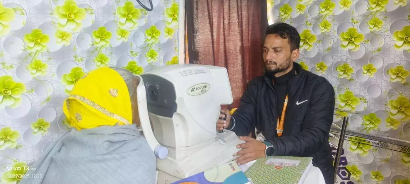 बयाना में अग्रवाल समाज द्वारा 37वां निशुल्क नेत्र चिकित्सा शिविर आयोजित बयाना में अग्रवाल समाज द्वारा 37वां निशुल्क नेत्र चिकित्सा शिविर आयोजित
