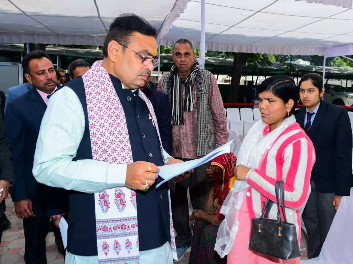 जयपुर में मुख्यमंत्री जनसुनवाई: आमजन की समस्याओं का मौके पर समाधान, जयपुर में मुख्यमंत्री जनसुनवाई: आमजन की समस्याओं का मौके पर समाधान,