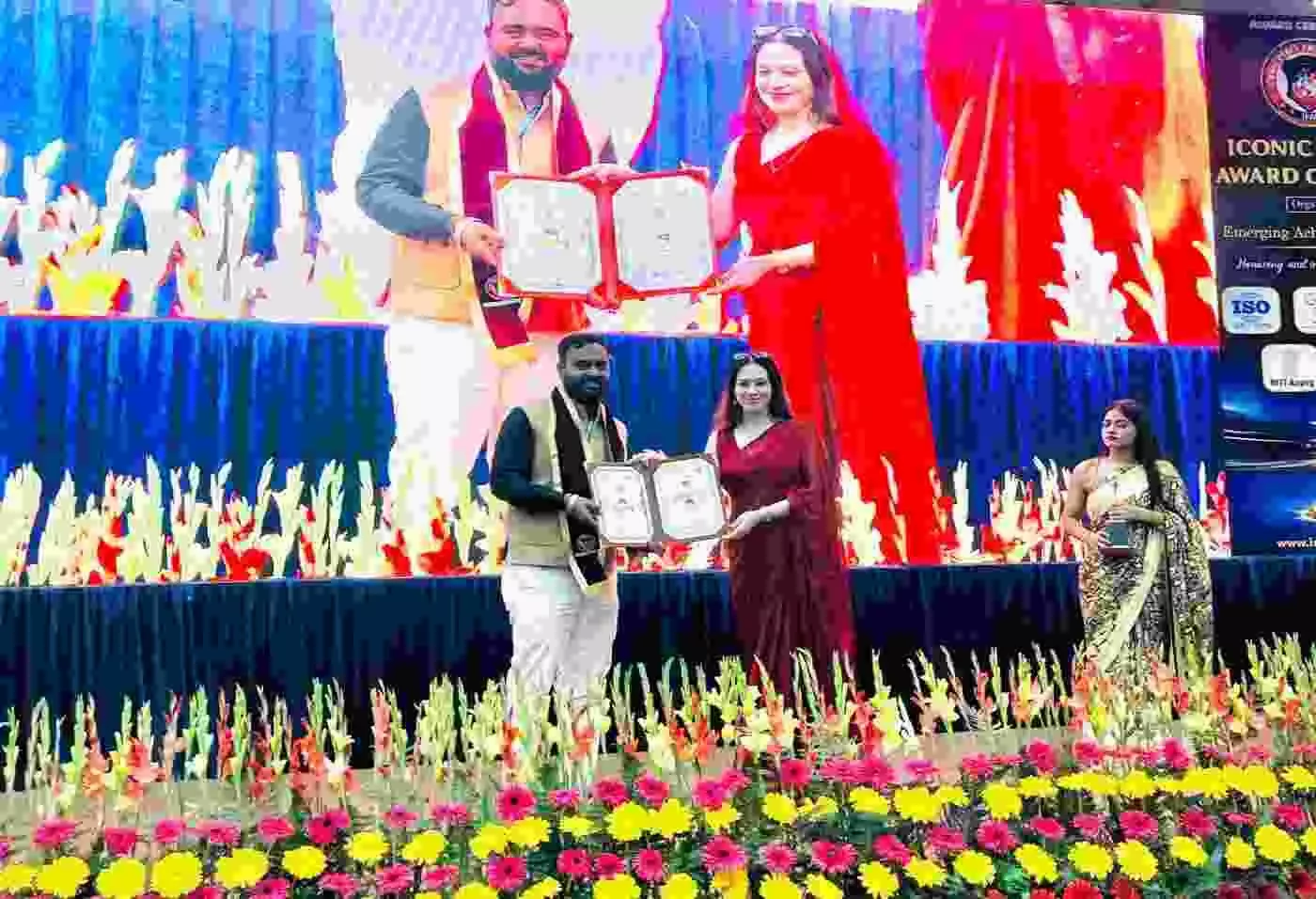 सालूम्बर: अधिवक्ता संदीप जोशी को दिल्ली के संविधान भवन में मानक उपाधि (डॉक्टरेट डिग्री) से किया गया सम्मानित सालूम्बर: अधिवक्ता संदीप जोशी को दिल्ली के संविधान भवन में मानक उपाधि (डॉक्टरेट डिग्री) से किया गया सम्मानित