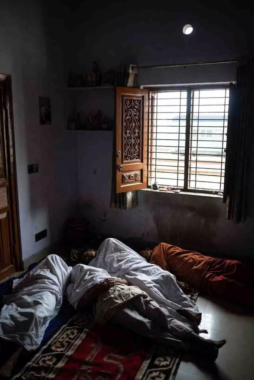 Ai generated image.नांदेड़ में भाईयों ने माता-पिता की हत्या कर खुद की जान ली, परिवार में चार की दर्दनाक मौत Ai generated image.नांदेड़ में भाईयों ने माता-पिता की हत्या कर खुद की जान ली, परिवार में चार की दर्दनाक मौत