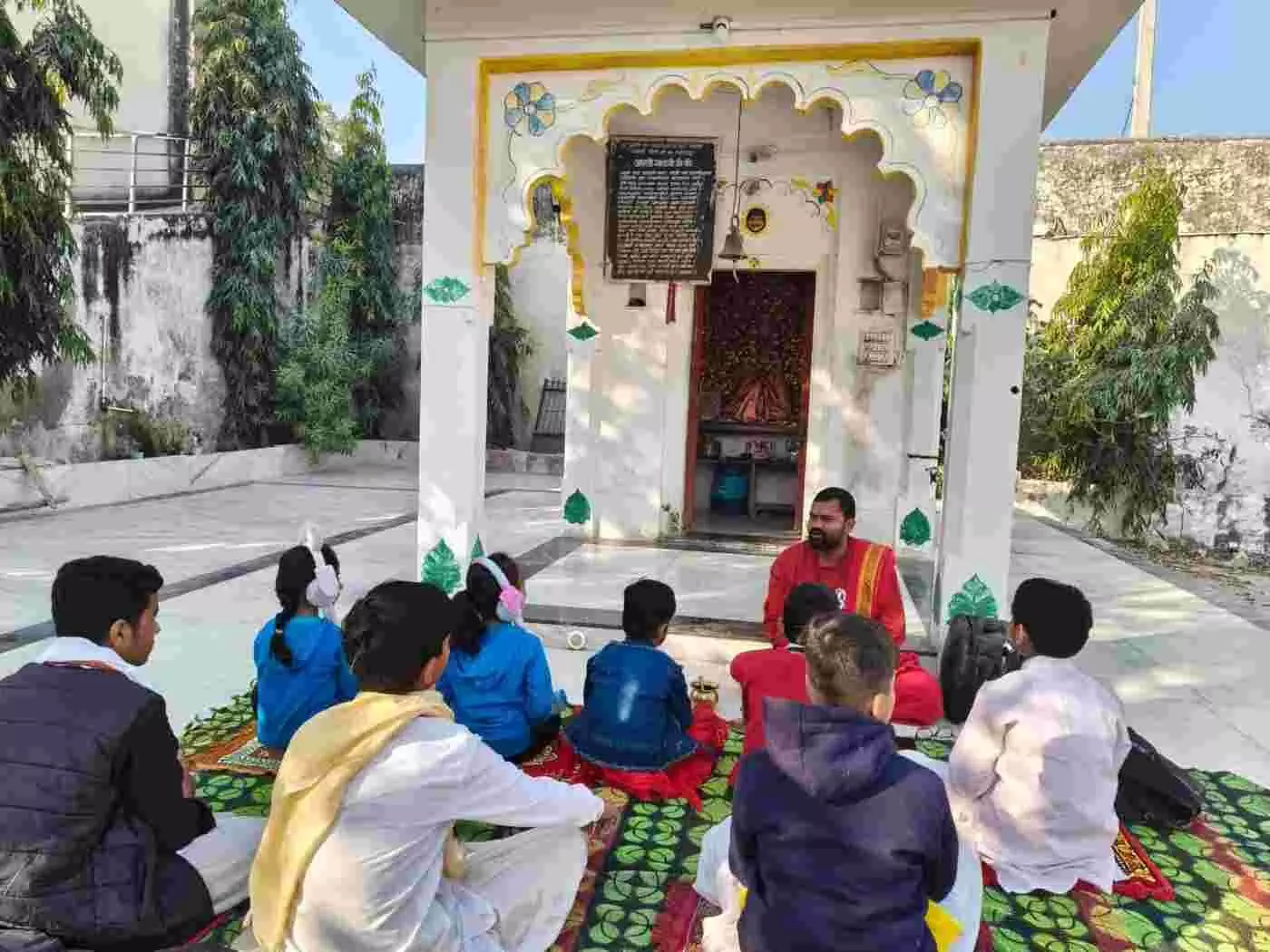 केलवा में सात दिवसीय वैदिक संस्कार प्रशिक्षण शिविर का शुभारंभ केलवा में सात दिवसीय वैदिक संस्कार प्रशिक्षण शिविर का शुभारंभ