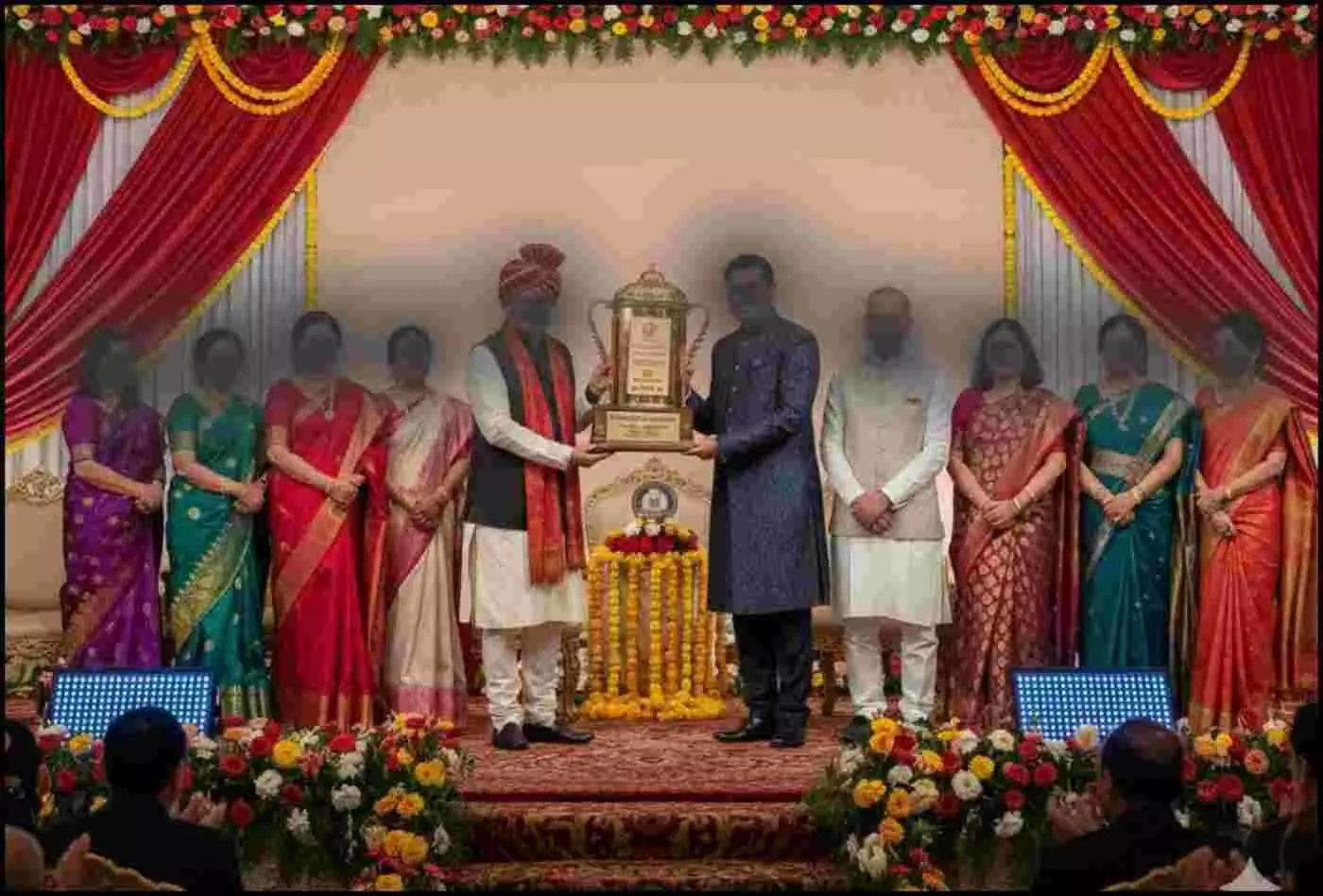 Ai generated image.उदयपुर में प्रदेश अध्यक्ष ओमप्रकाश अग्रवाल को समाजसेवा में उत्कृष्ट योगदान के लिए अग्र भूषण सम्मान से सम्मानित किया गया Ai generated image.उदयपुर में प्रदेश अध्यक्ष ओमप्रकाश अग्रवाल को समाजसेवा में उत्कृष्ट योगदान के लिए अग्र भूषण सम्मान से सम्मानित किया गया