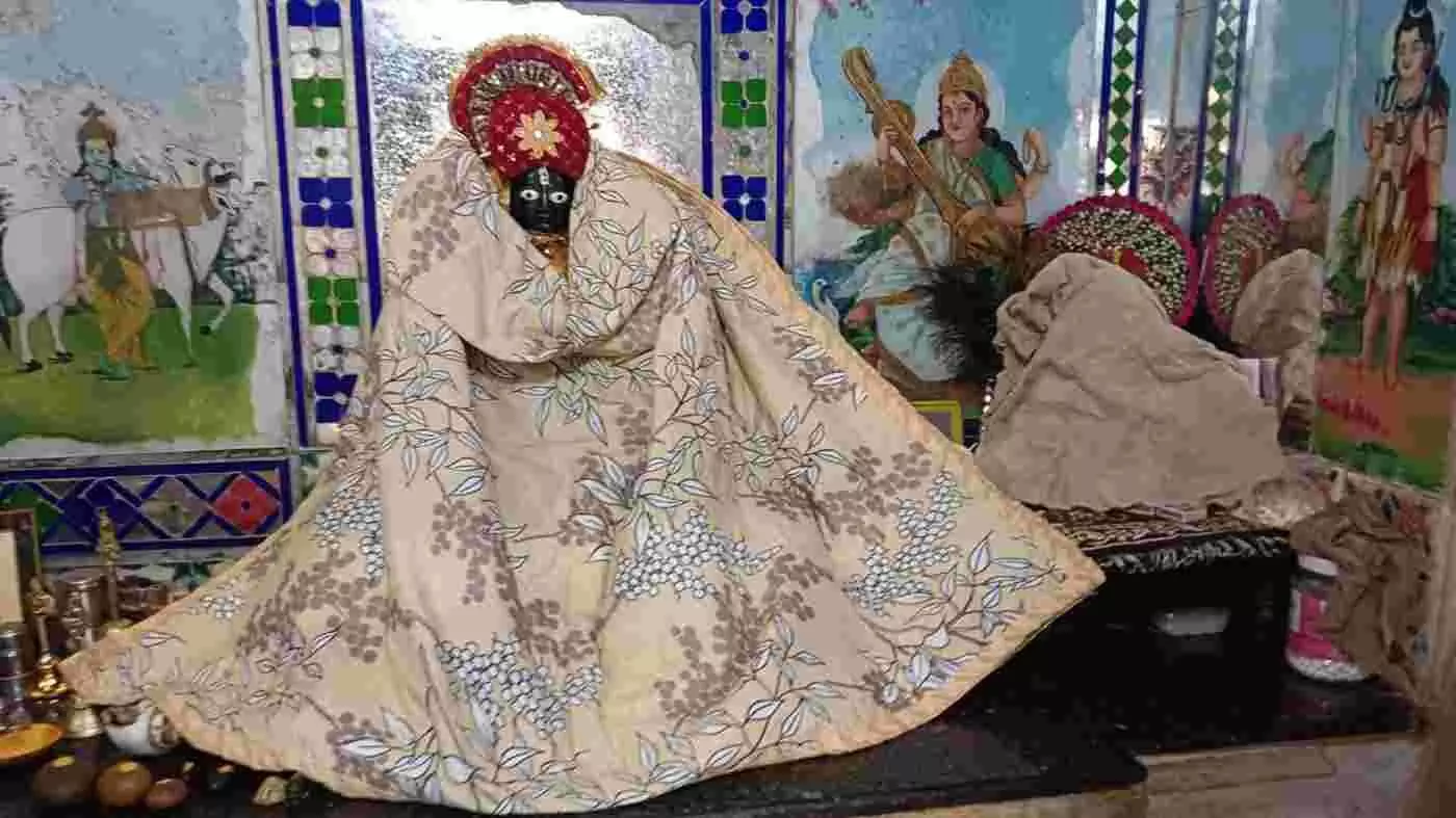 खेरोदा: डाकघर में एक सप्ताह से इंटरनेट ठप, ग्रामीण उपभोक्ता बेहाल, पेंशनधारकों पर सबसे ज्यादा असर खेरोदा: डाकघर में एक सप्ताह से इंटरनेट ठप, ग्रामीण उपभोक्ता बेहाल, पेंशनधारकों पर सबसे ज्यादा असर