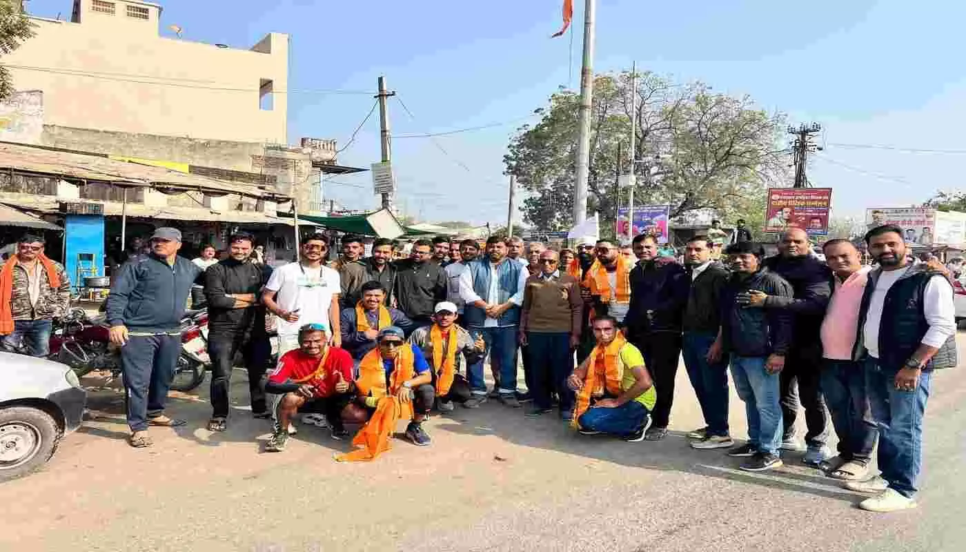 उदयपुर से चित्तौड़गढ़ तक ‘डू नॉट ड्रिंक एंड ड्राइव’ का सशक्त संदेश, मेवाड़ी रनर्स की विशेष रन ने नए साल को दिया जिम्मेदारी का स्वर उदयपुर से चित्तौड़गढ़ तक ‘डू नॉट ड्रिंक एंड ड्राइव’ का सशक्त संदेश, मेवाड़ी रनर्स की विशेष रन ने नए साल को दिया जिम्मेदारी का स्वर