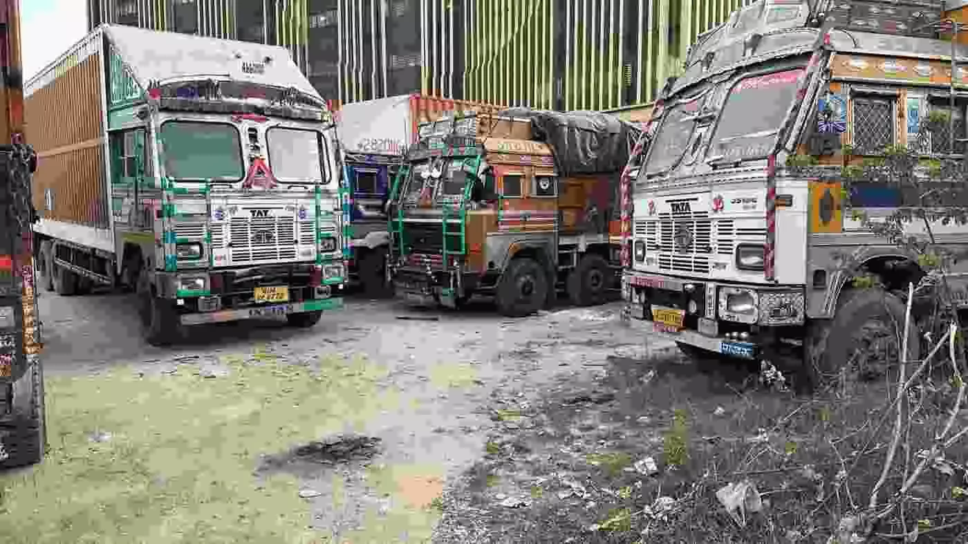 जयपुर: अवैध पान मसाला और ग्रेनाइट परिवहन पर राज्य कर विभाग की बड़ी चोट, 13 वाहन जब्त