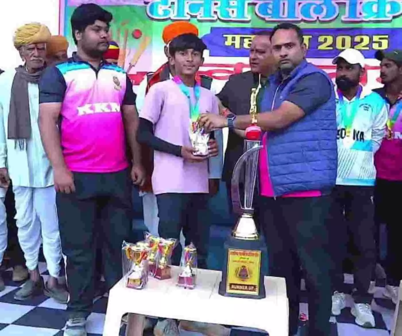 आमेट: पिता की सातवीं पुण्यतिथि पर 14 वर्षीय रुद्र प्रताप ने रचा इतिहास, एसआरपीएल सीजन-13 में बने सबसे कम उम्र के बेस्ट बॉलर