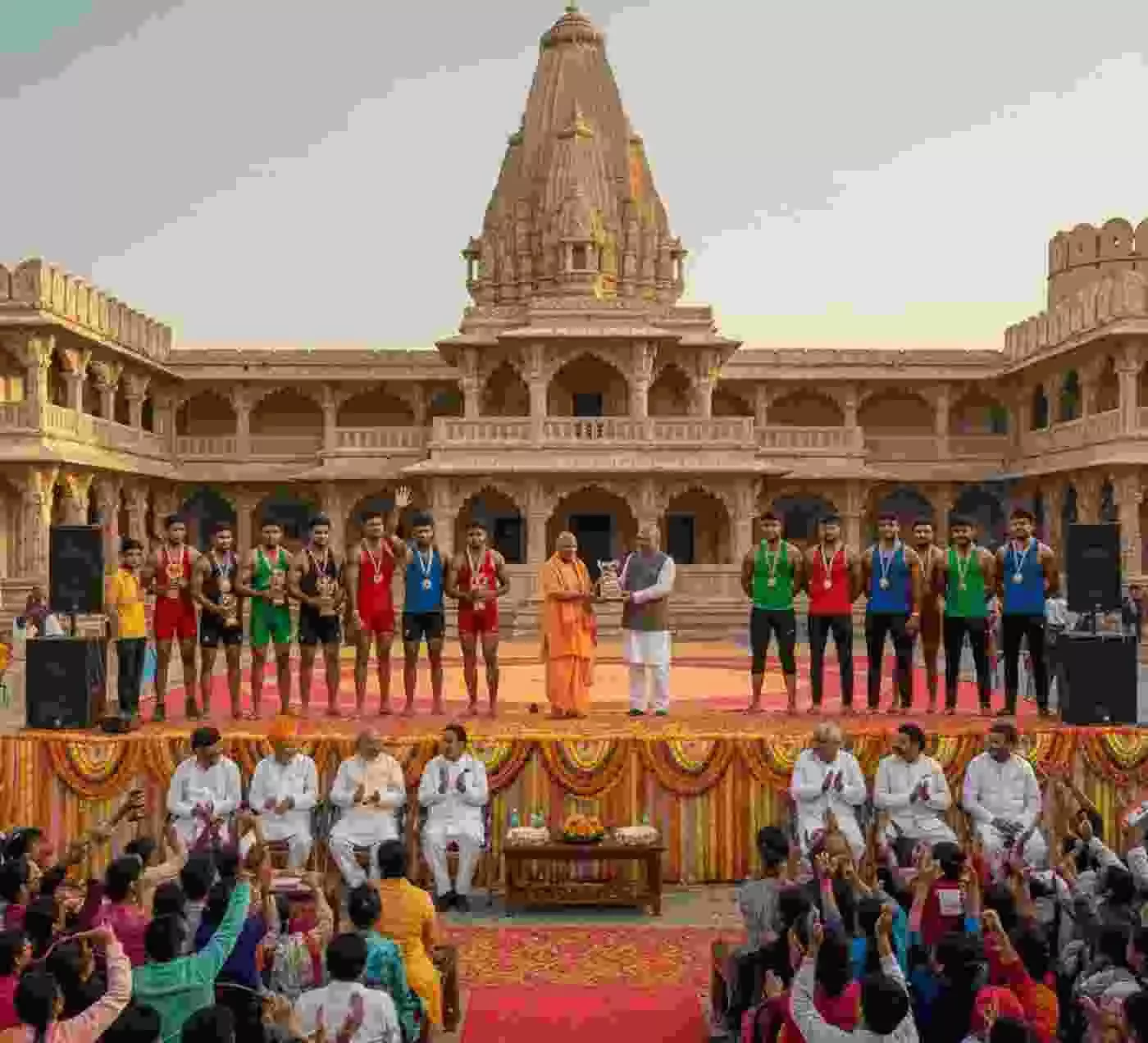 चित्तौड़गढ़: सांसद खेल महोत्सव में पहलवानों ने गाड़े सफलता के झंडे, सम्मान समारोह में गूंजा शौर्य का उद्घोष चित्तौड़गढ़: सांसद खेल महोत्सव में पहलवानों ने गाड़े सफलता के झंडे, सम्मान समारोह में गूंजा शौर्य का उद्घोष