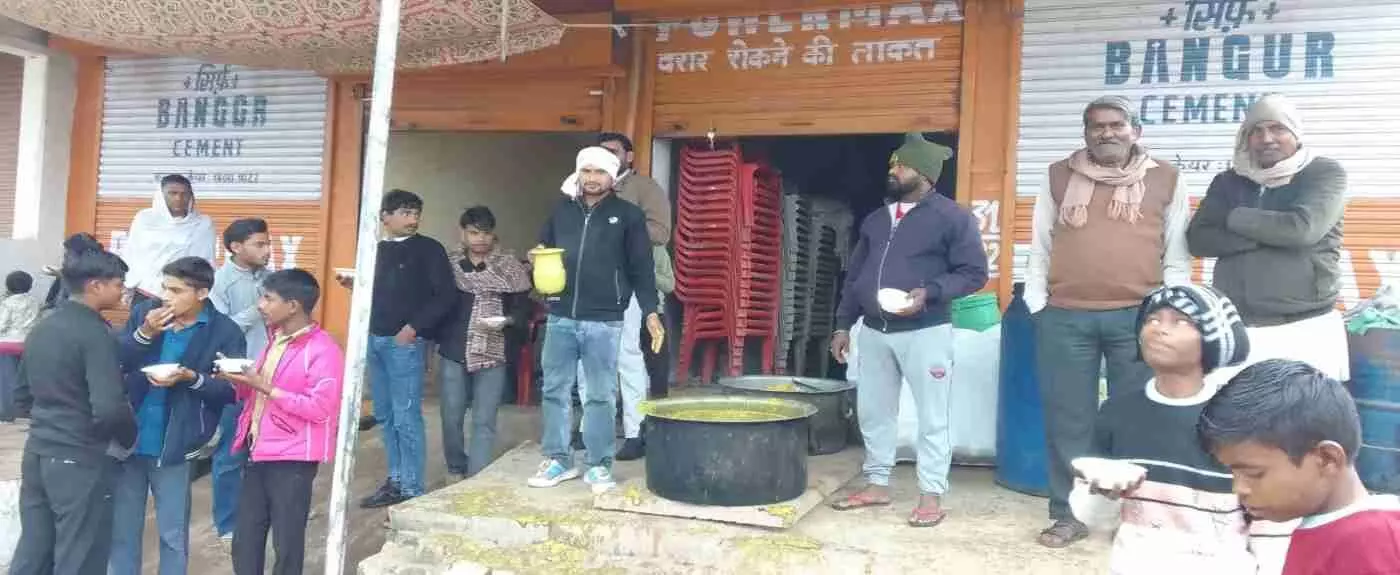 भुसावर: भैरव बाबा और कैला देवी मंदिर में उमड़ा आस्था का सैलाब, विशाल अन्नकूट महोत्सव में हजारों ने पाया प्रसाद
