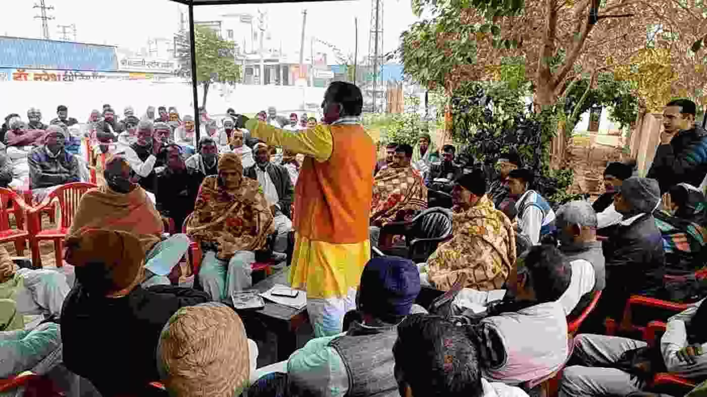 नोहर: सिंचाई संकट के समाधान की कवायद, हरियाणा सीमा में 27 किमी नई फीडर नहर निर्माण को लेकर हुंकार नोहर: सिंचाई संकट के समाधान की कवायद, हरियाणा सीमा में 27 किमी नई फीडर नहर निर्माण को लेकर हुंकार