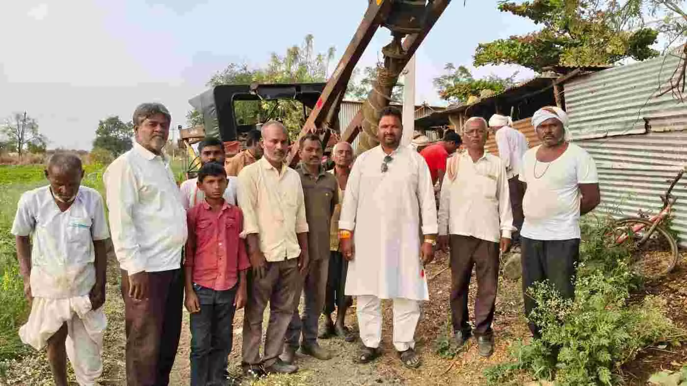 लातूर: नववर्ष पर गंगापूर के किसानों के जीवन में उजला सवेरा, ज्योतिराम चिवड़े पाटिल के प्रयासों से घरों तक पहुँची बिजली